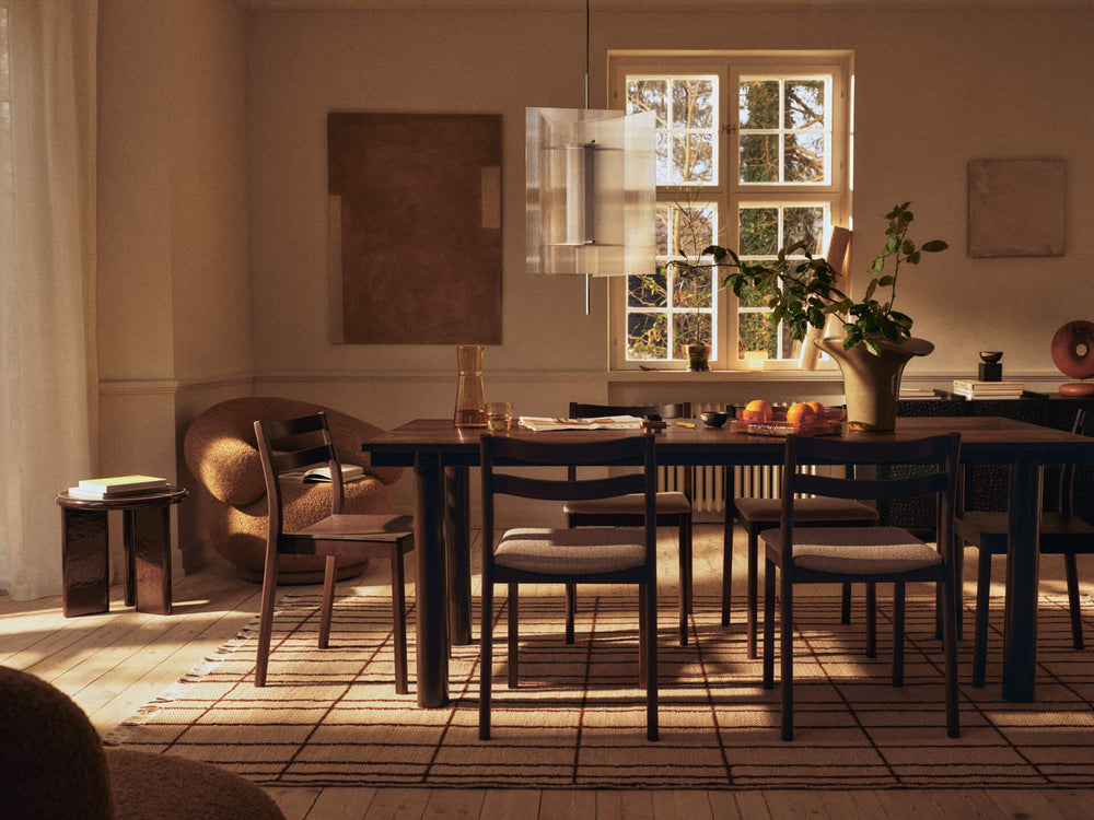 Atura Spisebord - Brun/Mørkbejdset egetræ – Ferm Living